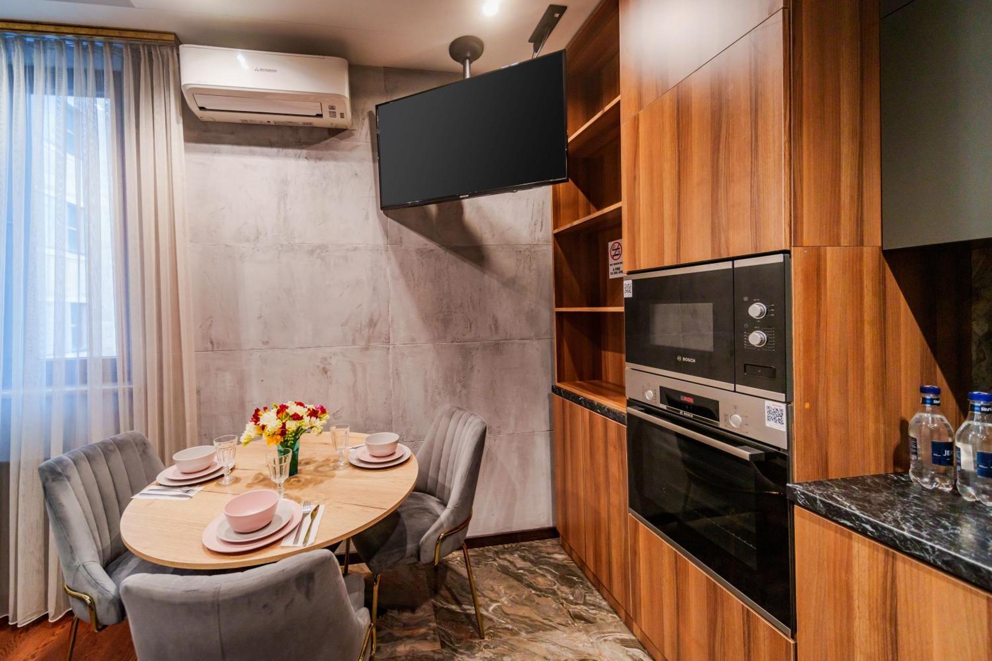 Arch Apart Hotel Γιερεβάν Δωμάτιο φωτογραφία